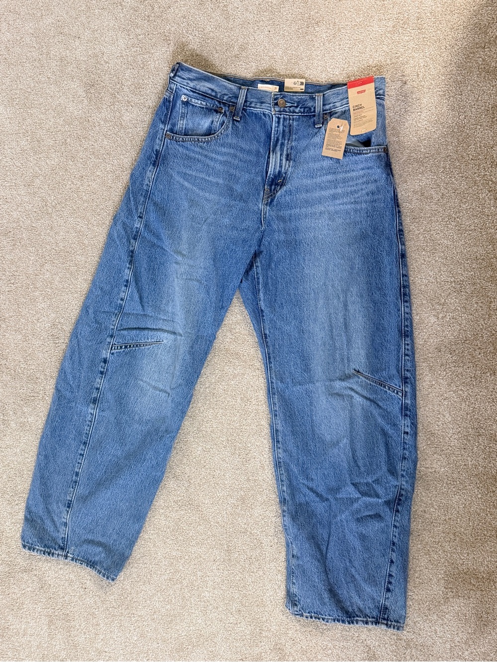 NWT Levi Barrel Cinch Jeans